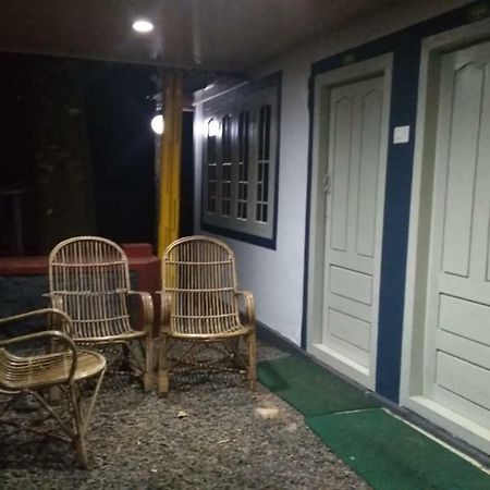 Green Garden Cottage Thekkady Exterior foto