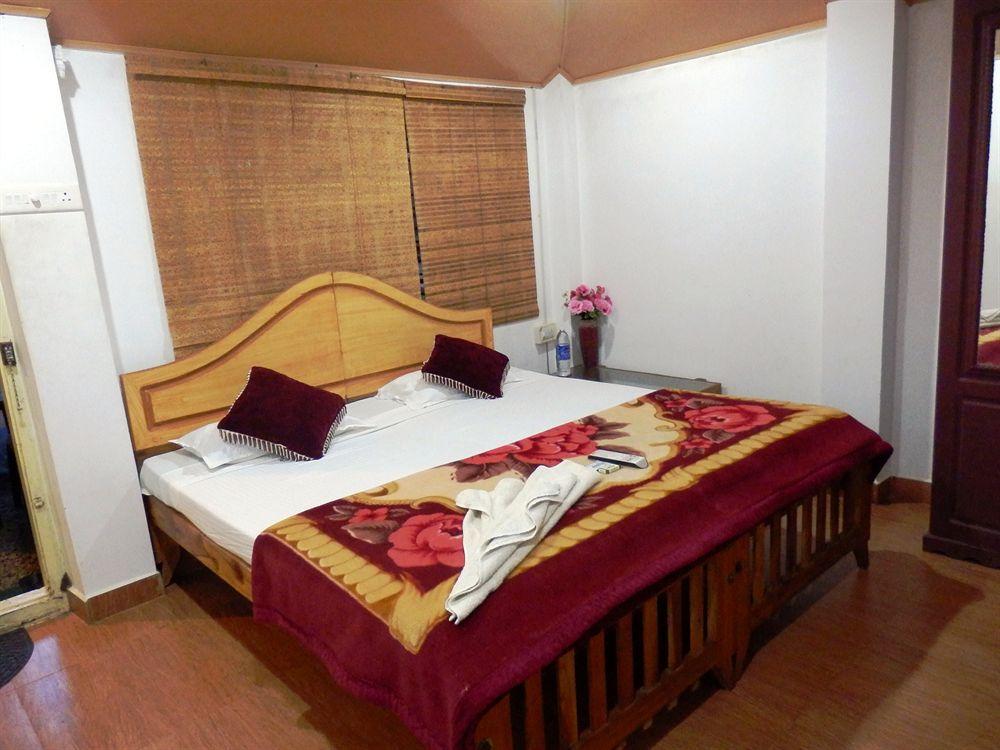 Green Garden Cottage Thekkady Exterior foto