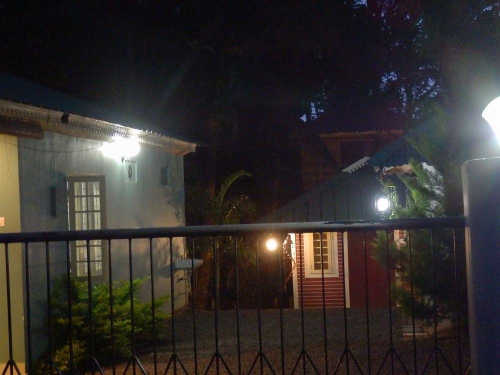 Green Garden Cottage Thekkady Exterior foto